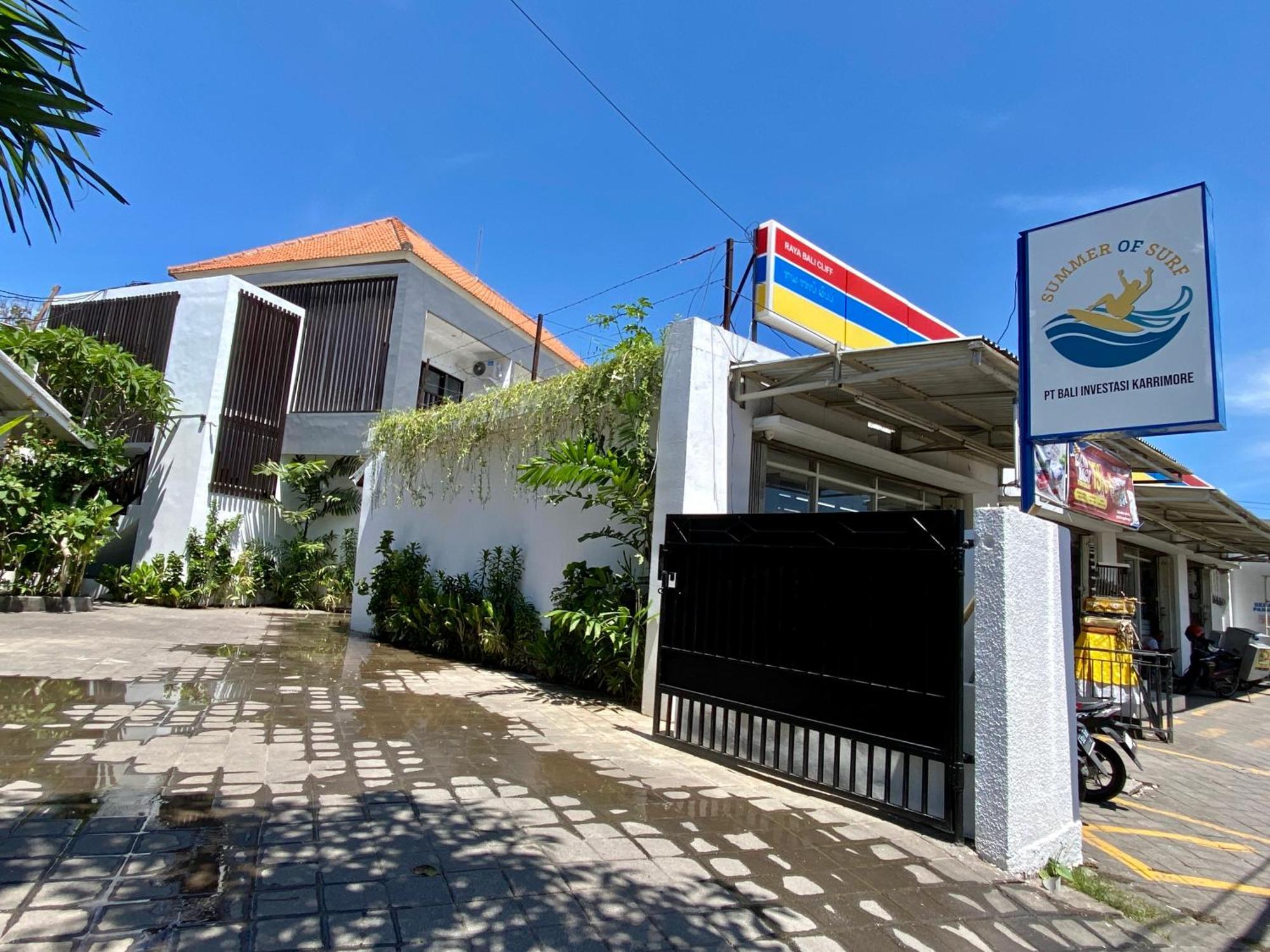 Summer Of Surf Hostel Uluwatu Ungasan Exterior foto